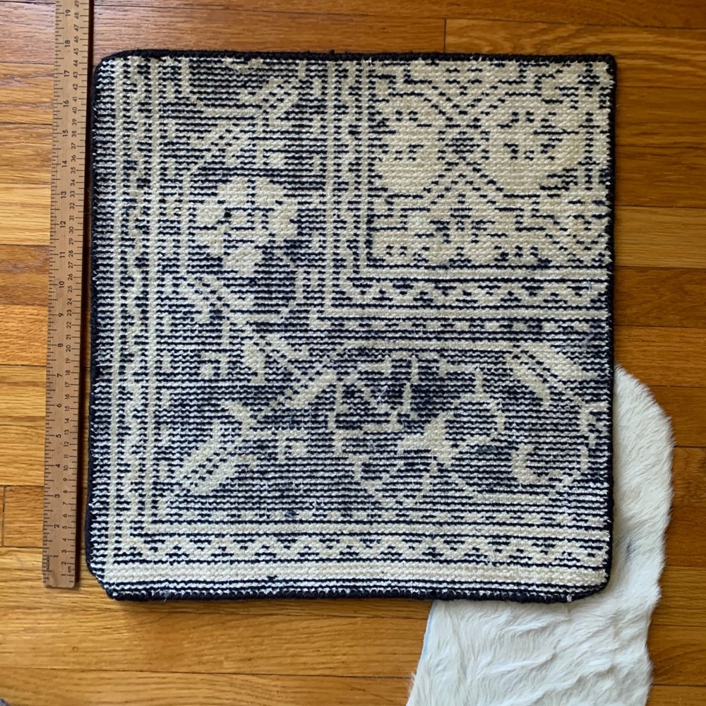 Pottery Barn Jaliyah Hand-knotted Rug Sample